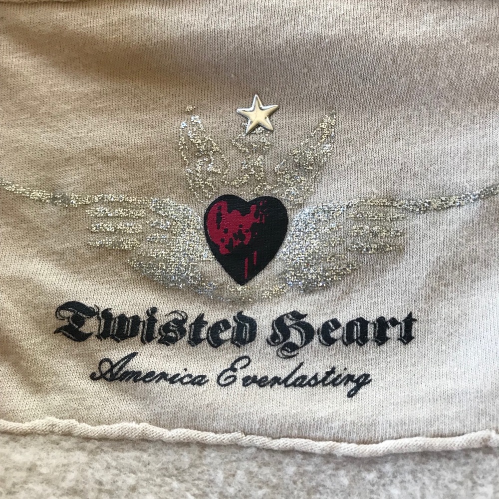 Twisted Heart Jacket - Picture 7 of 8
